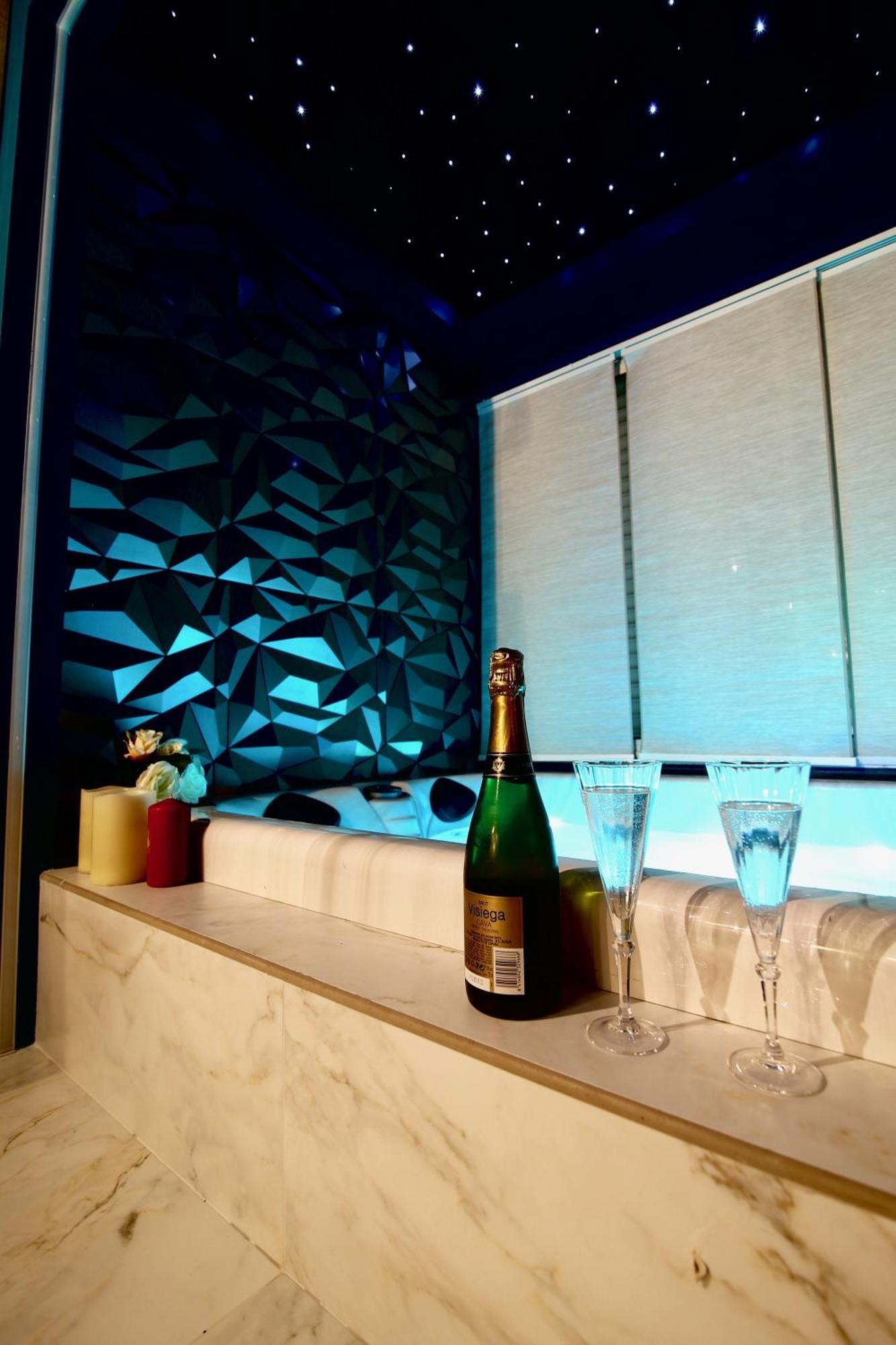 Flower Suite And Spa La Seyne-sur-Mer Extérieur photo