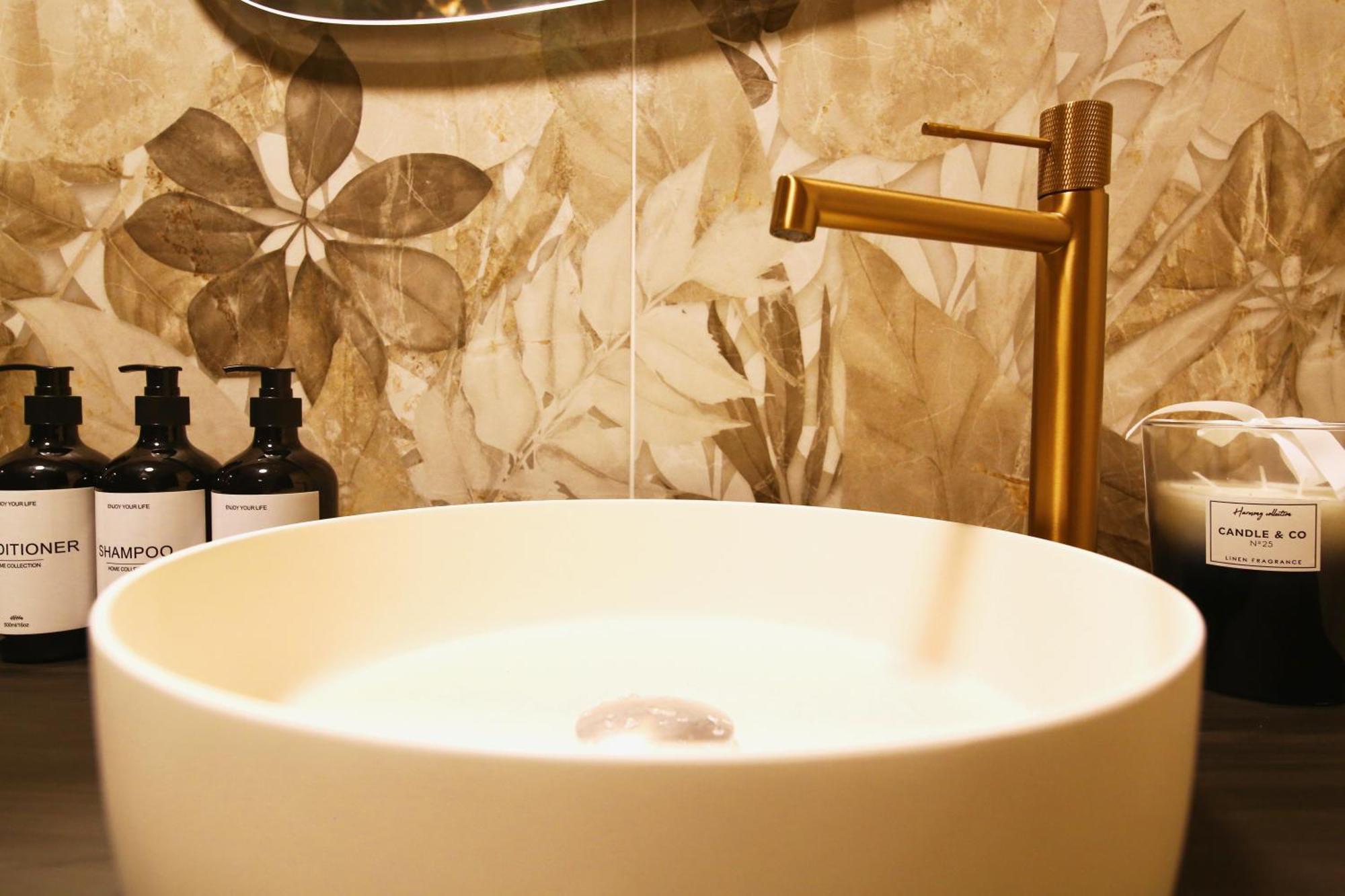 Flower Suite And Spa La Seyne-sur-Mer Extérieur photo